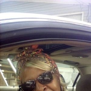 Meet your Posher, Anita